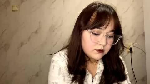 Snapshot of janisejarmin chatting on February 2026 03:21:01 PM Milana online show from February 2026 03:21:01 PM