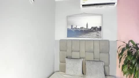 Janna online show from November 2025 10:59:01 AM