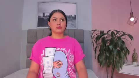 Janna online show from November 2025 10:48:02 AM