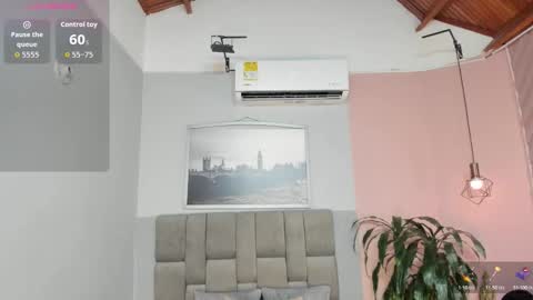 Janna online show from November 2025 11:21:02 AM