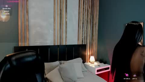 Janne for u online show from December 2025 08:02:02 PM