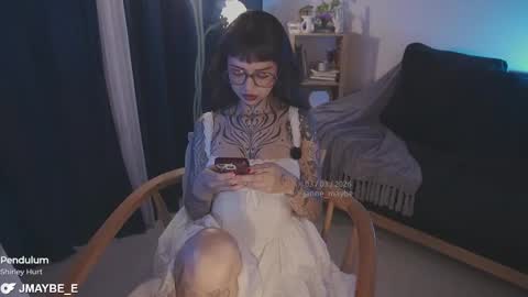 Snapshot of janne_maybe chatting on March 2026 01:28:01 PM jmaybe e online show from March 2026 01:28:01 PM