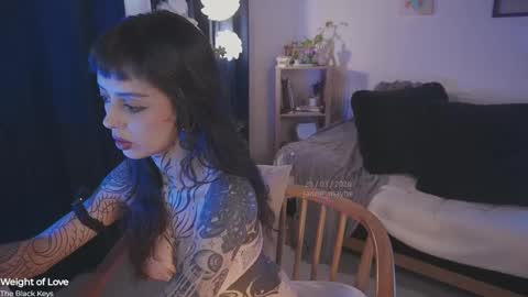 Snapshot of janne_maybe chatting on March 2026 02:49:02 PM jmaybe e online show from March 2026 02:49:02 PM