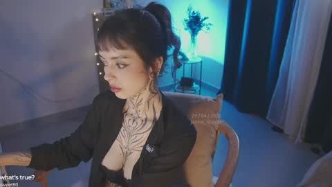 Snapshot of janne_maybe chatting on April 2026 03:38:02 PM jmaybe e online show from April 2026 03:38:02 PM