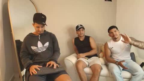 janomar01 online show from February 2026 12:52:02 PM