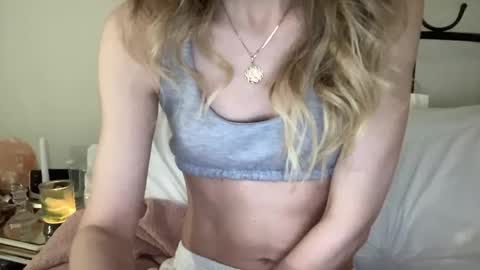 Snapshot of januarydaze chatting on December 2024 07:32:01 AM the small pp whisperer ball puncher online show from December 2024 07:32:01 AM