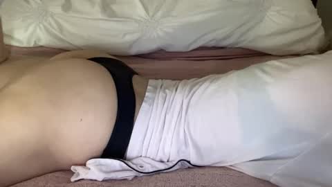 Snapshot of januarydaze chatting on December 2024 03:07:02 AM the small pp whisperer ball puncher online show from December 2024 03:07:02 AM