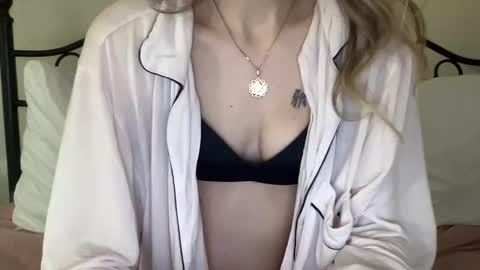 Snapshot of januarydaze chatting on December 2024 08:13:01 AM the small pp whisperer ball puncher online show from December 2024 08:13:01 AM