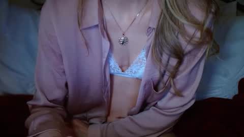 Snapshot of januarydaze chatting on November 2025 06:52:01 AM the small pp whisperer ball puncher online show from November 2025 06:52:01 AM