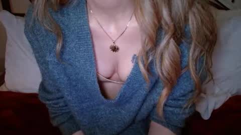 Snapshot of januarydaze chatting on December 2025 06:52:01 AM the small pp whisperer ball puncher online show from December 2025 06:52:01 AM