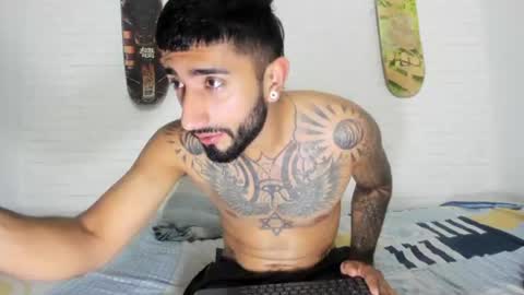 Snapshot of jaryandnick_smith chatting on July 2026 01:23:01 AM jaryandnick_smith online show from July 2026 01:23:01 AM
