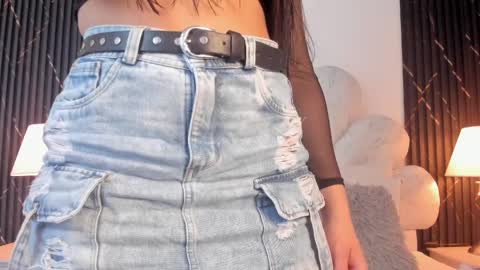 Jaslyn online show from April 2026 06:01:02 PM