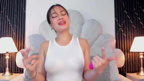 Jaslyn online show from April 2026 05:16:02 PM