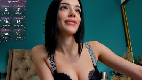 Snapshot of jasmilynn chatting on February 2025 09:22:01 AM Jasmi online show from February 2025 09:22:01 AM