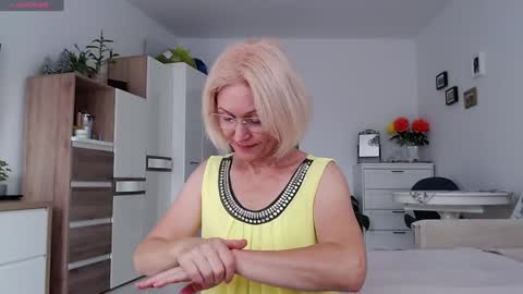 Jasmin room for people 40 online show from October 2025 12:36:02 PM