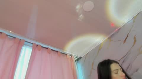 Snapshot of jasmine_hyper_1 chatting on January 2025 07:59:02 PM Jas online show from January 2025 07:59:02 PM