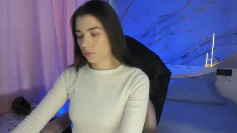 Snapshot of jasmine_hyper_1 chatting on February 2025 03:06:01 PM Jas online show from February 2025 03:06:01 PM