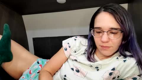 jasmineelizabeth online show from January 2025 03:25:02 PM