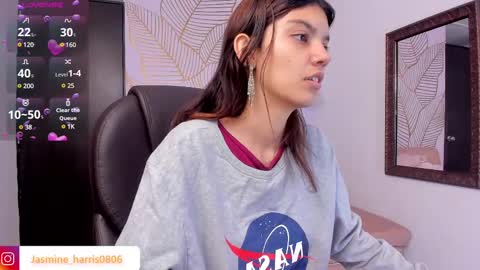Snapshot of jasmineharris chatting on March 2025 11:44:02 AM jasmineharris online show from March 2025 11:44:02 AM