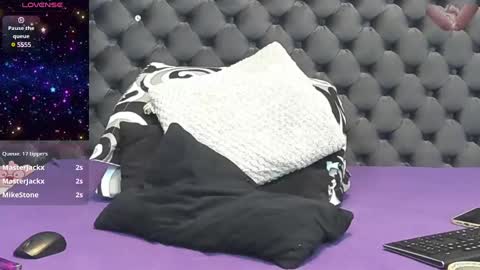 Snapshot of jasminporn chatting on December 2024 11:26:02 PM Queen Of Squirt online show from December 2024 11:26:02 PM