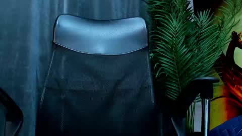 Snapshot of jason_shaw_ chatting on February 2026 07:10:01 PM Jasson Shaw online show from February 2026 07:10:01 PM