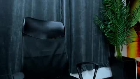 Snapshot of jason_shaw_ chatting on February 2026 06:31:01 PM Jasson Shaw online show from February 2026 06:31:01 PM