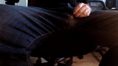 Snapshot of jasonholly chatting on January 2025 03:29:01 PM Benedick Cumbersnatch online show from January 2025 03:29:01 PM