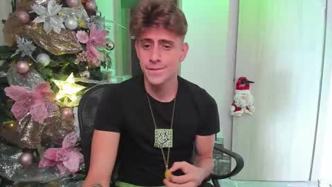 Snapshot of jasper__jones chatting on December 2024 05:52:02 PM JASPER JONES online show from December 2024 05:52:02 PM