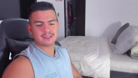 JBrooksXx online show from January 2025 07:39:02 PM