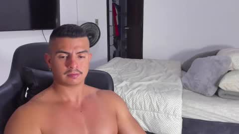 JBrooksXx online show from January 2025 03:48:02 AM