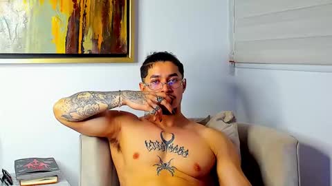 Lil Dark online show from October 2025 04:59:01 AM