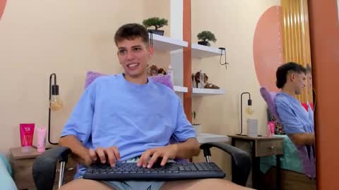 J A S S O N  online show from December 2024 02:00:01 PM