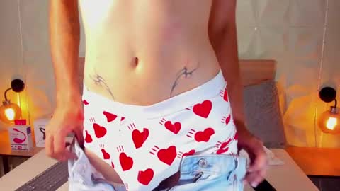 J A S S O N  online show from February 2025 01:50:02 PM