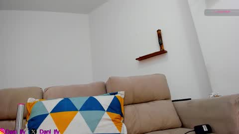 dani and javi online show from October 2025 12:19:01 AM