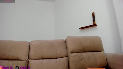 dani and javi online show from October 2025 11:39:01 PM