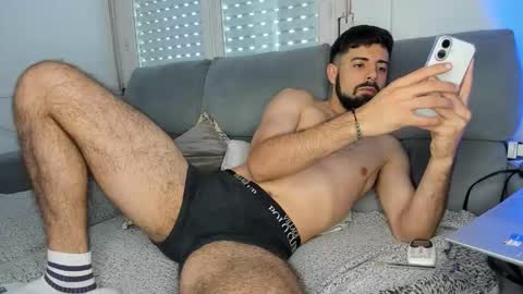 Javier  online show from December 2025 03:19:01 PM