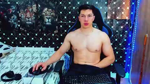 Snapshot of javiersexymann chatting on June 2026 09:35:02 PM Javier online show from June 2026 09:35:02 PM