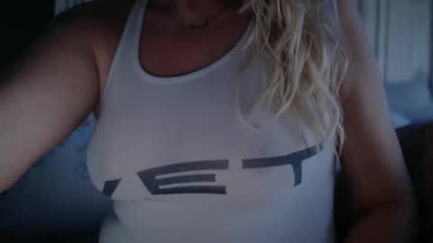 JAV online show from November 2025 07:37:01 PM