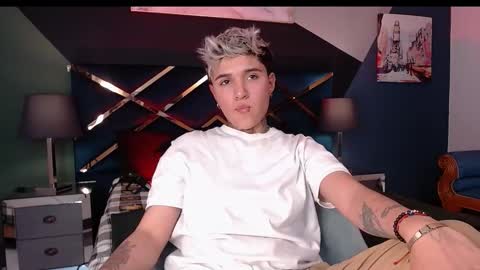 Snapshot of jaxwolf_ chatting on December 2025 05:23:01 AM JAX online show from December 2025 05:23:01 AM