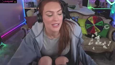 JennyBlighe online show from November 2025 04:31:02 PM