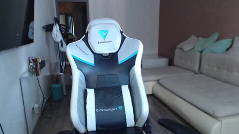 Jayce online show from February 2025 08:17:01 AM