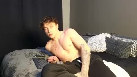 Snapshot of jaycex_69 chatting on December 2024 06:06:02 PM THE HOUSE online show from December 2024 06:06:02 PM