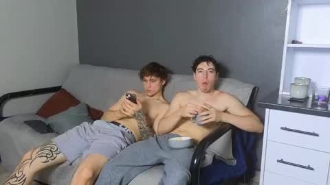 Snapshot of jaycex_69 chatting on December 2024 08:56:01 AM THE HOUSE online show from December 2024 08:56:01 AM