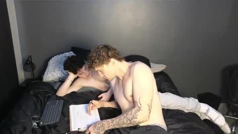 Snapshot of jaycex_69 chatting on January 2025 07:21:02 AM THE HOUSE online show from January 2025 07:21:02 AM