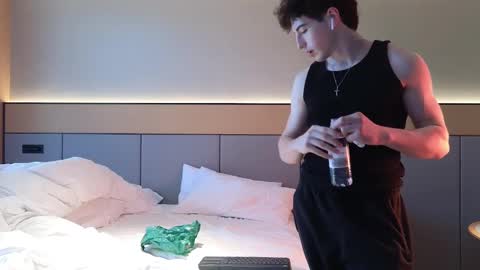 Snapshot of jaycex_69 chatting on February 2025 03:06:01 AM THE HOUSE online show from February 2025 03:06:01 AM