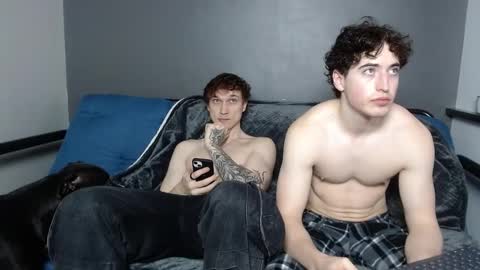 Snapshot of jaycex_69 chatting on February 2025 07:23:01 AM THE HOUSE online show from February 2025 07:23:01 AM