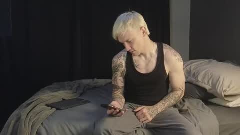 Snapshot of jaycex_69 chatting on November 2025 11:05:01 PM THE HOUSE online show from November 2025 11:05:01 PM