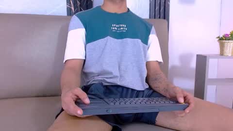 Jayden Morris online show from December 2025 12:01:02 PM