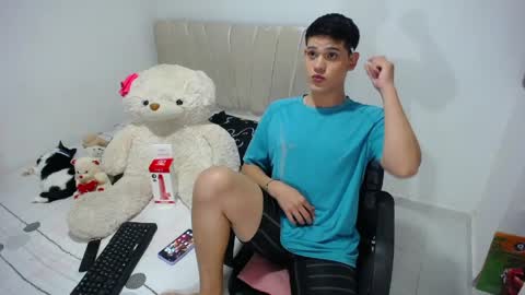 Snapshot of jayder_steven chatting on April 2026 08:28:02 PM Jayder Steven online show from April 2026 08:28:02 PM