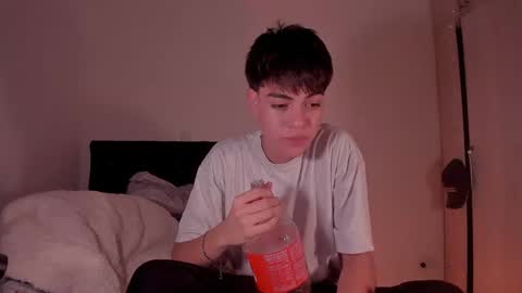 jaythomax online show from December 2024 09:24:01 AM